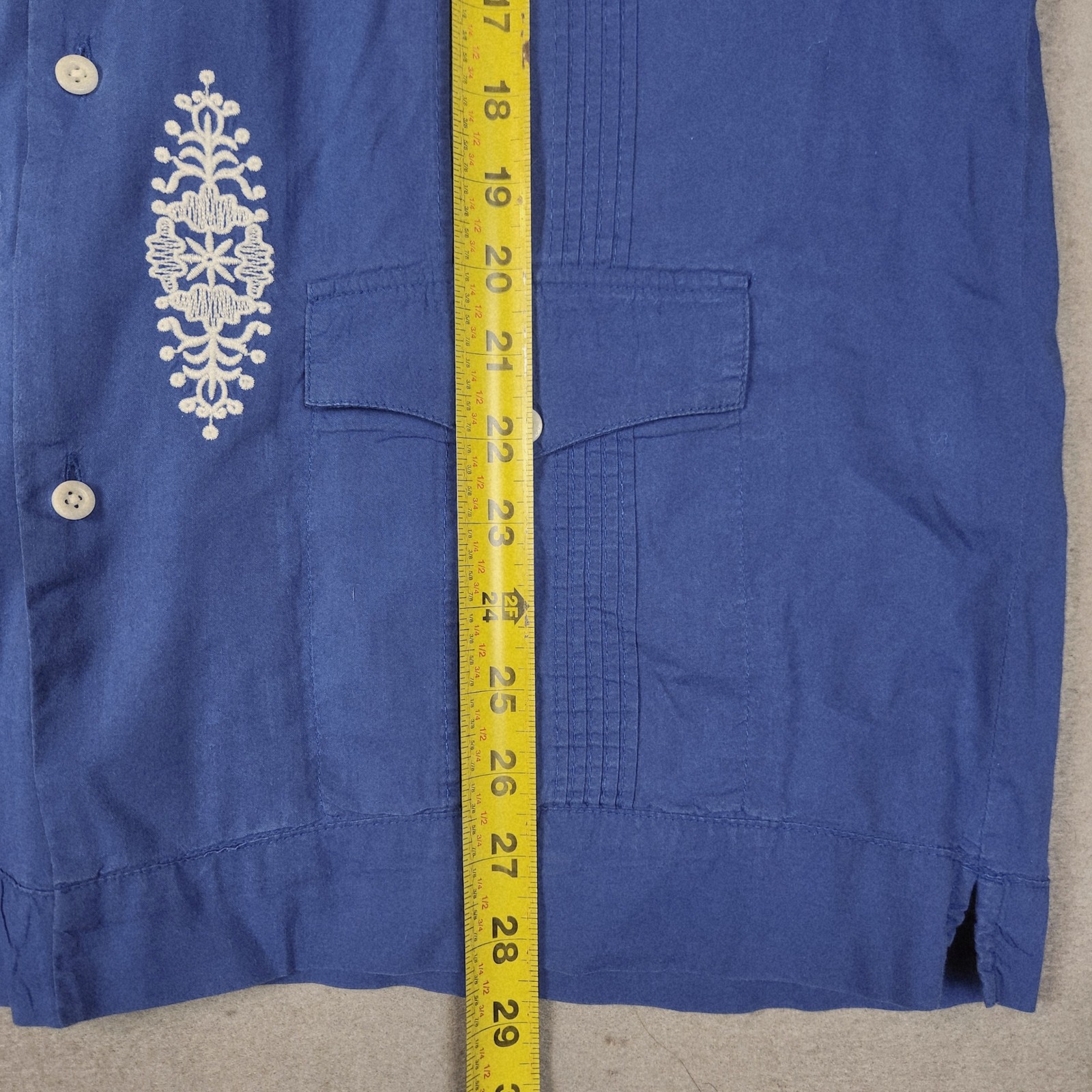 &Sons Club Shirt Men's Large Blue Embroidered Pintuck Guayabera Short Sleeve — image 6 of 7